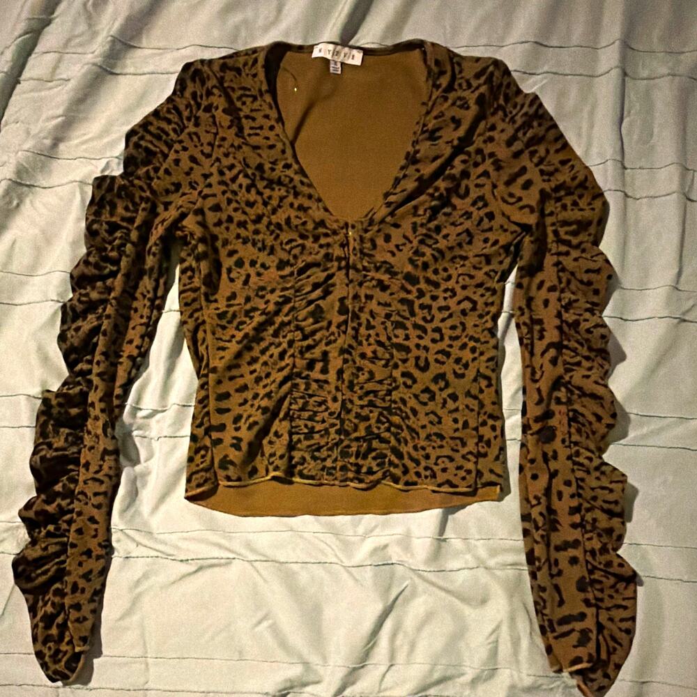 HYFVE Leopard Print Ruched Top Women’s S Y2K Long Sleeve V Neck Going Out